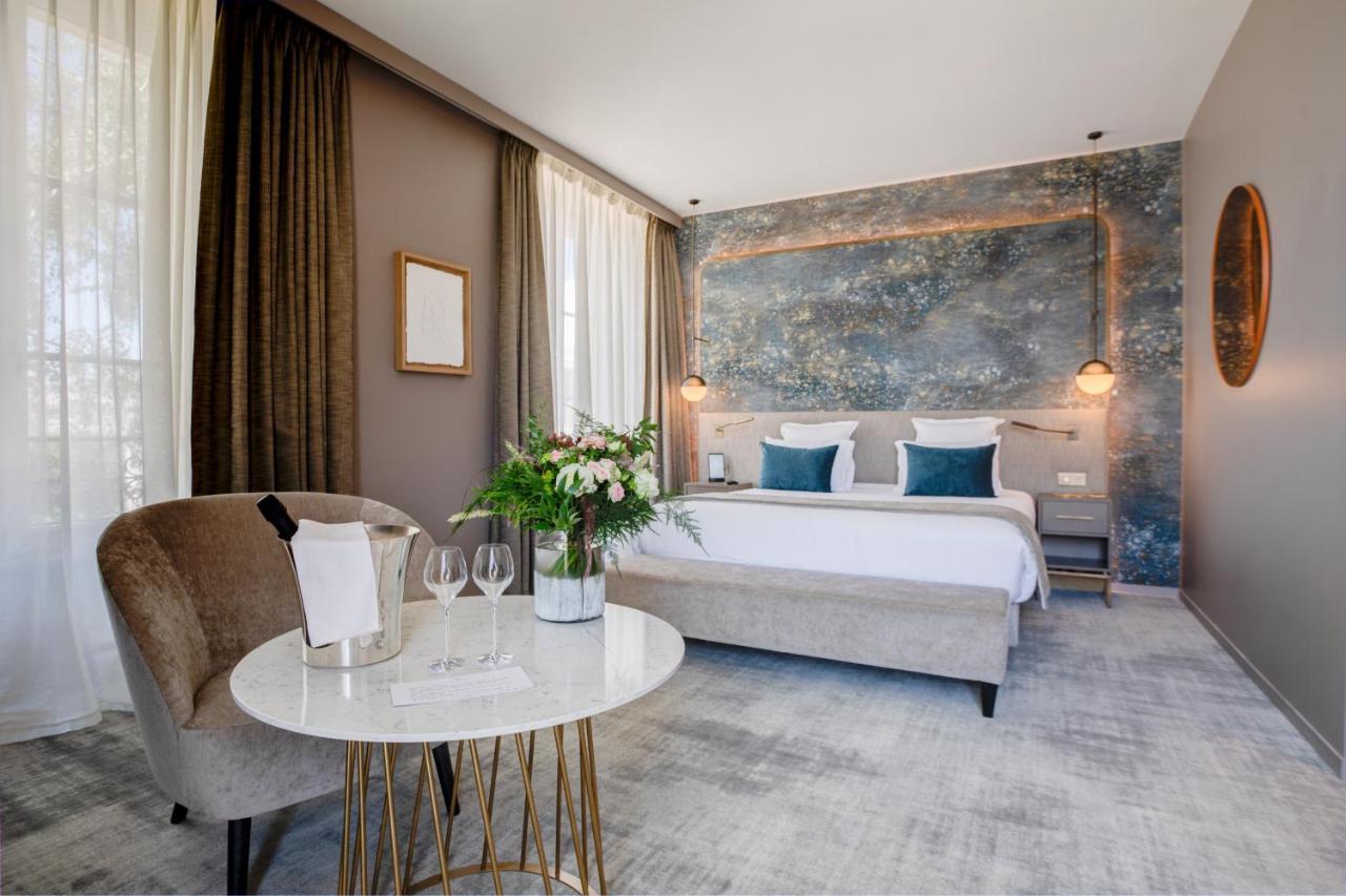 Hotel Fleur De Loire Blois Esterno foto