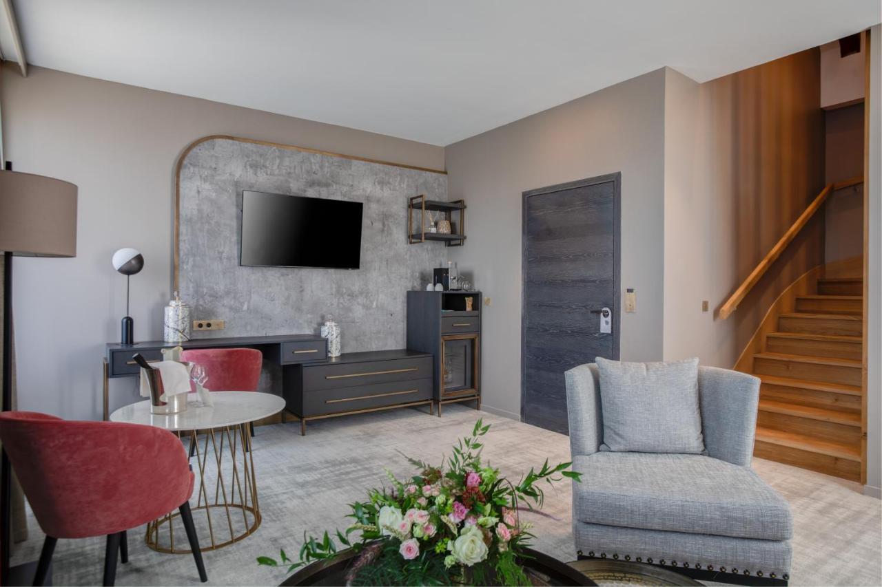 Hotel Fleur De Loire Blois Esterno foto