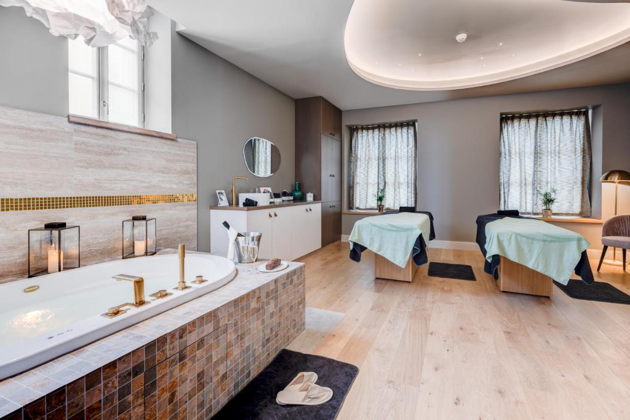 Hotel Fleur De Loire Blois Esterno foto