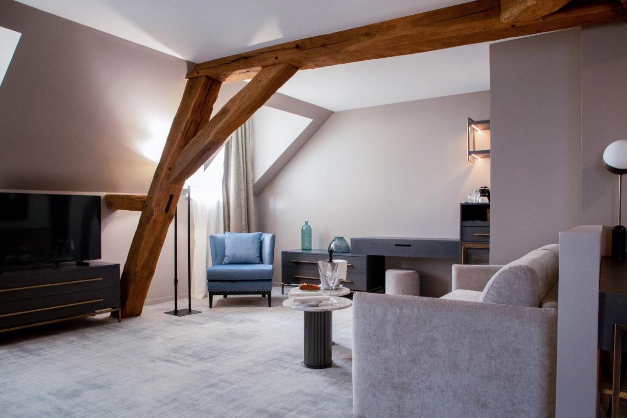 Hotel Fleur De Loire Blois Esterno foto